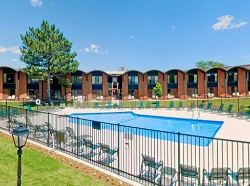 Wyndham Milwaukee Airport Hotel & Convention Center Exterior photo